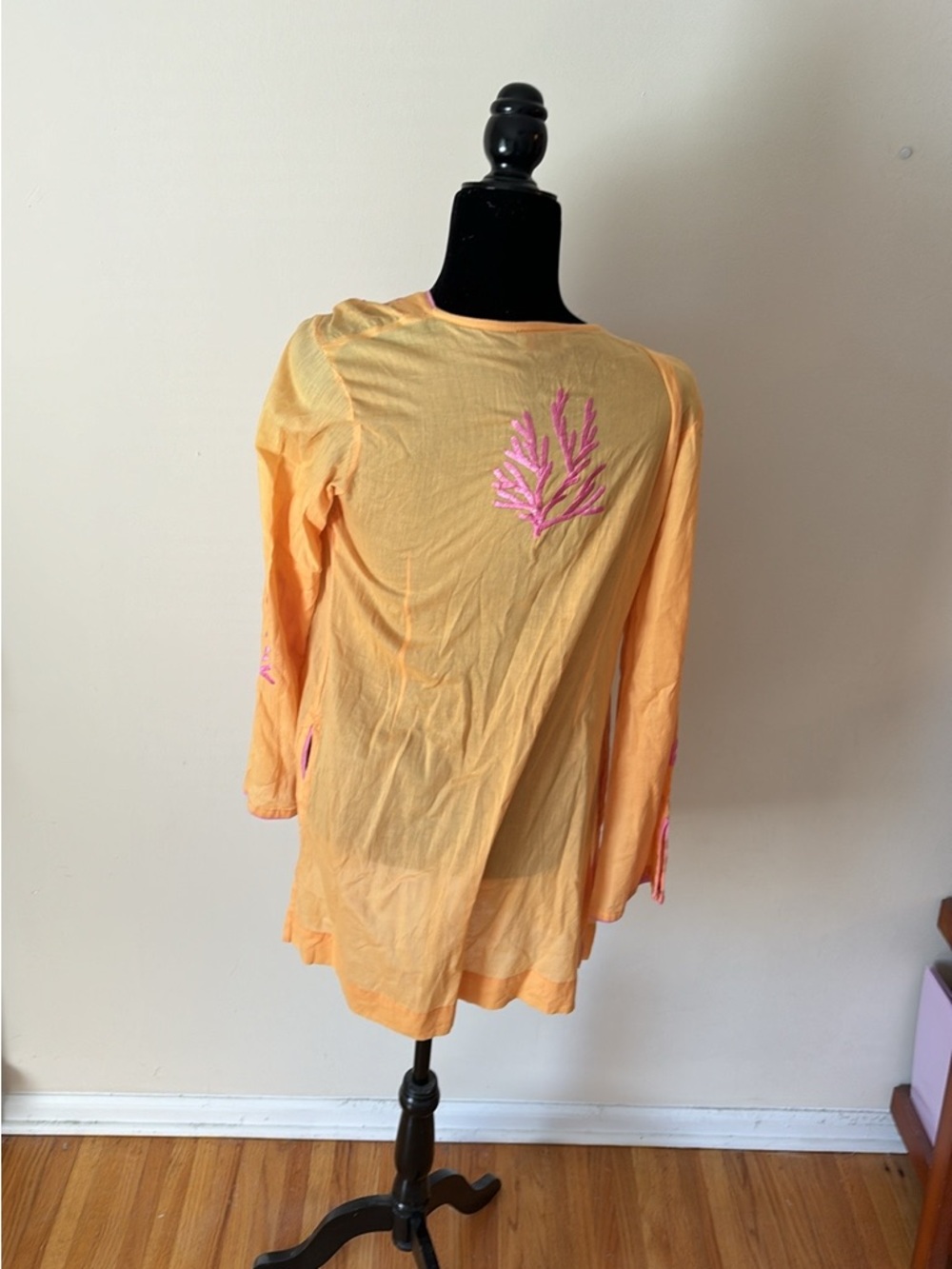 Letarte Beach Coverup - Picture 4 of 7